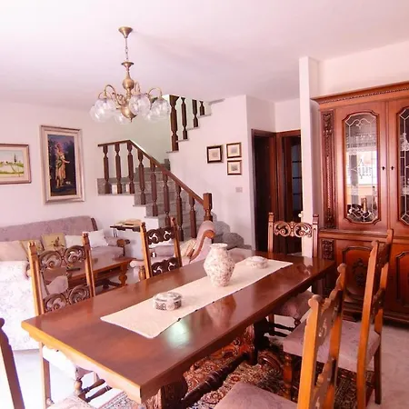 Intera Casa A דירה