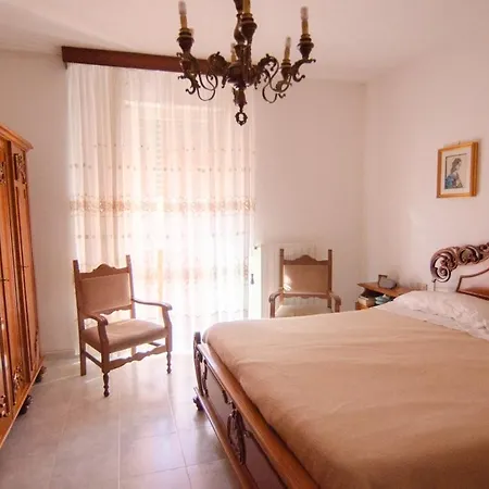 Intera Casa A דירה *