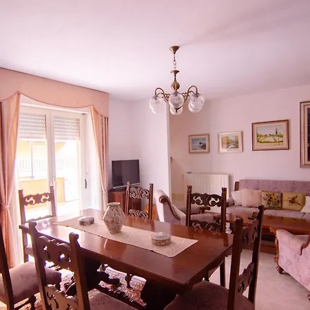 Intera Casa A Апартаменты