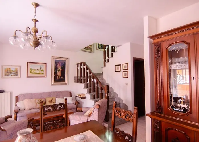 Intera Casa A アパート テンピオ・パウザーニア