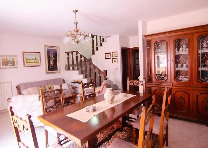 Intera Casa A アパート