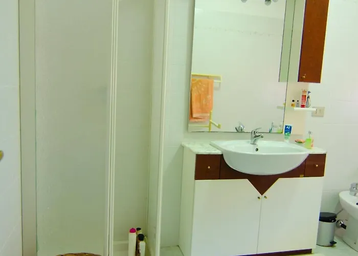 アパート Intera Casa A テンピオ・パウザーニア