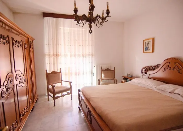 Intera Casa A アパート *