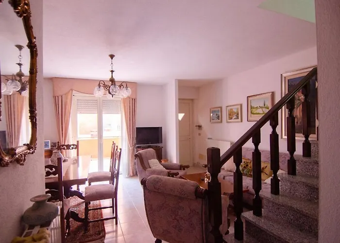 Intera Casa A アパート テンピオ・パウザーニア